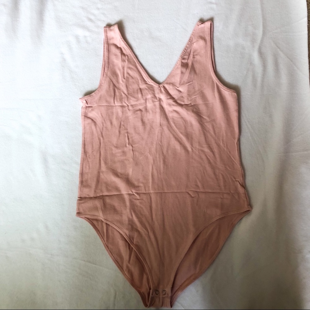 GAP pale pink bodysuit